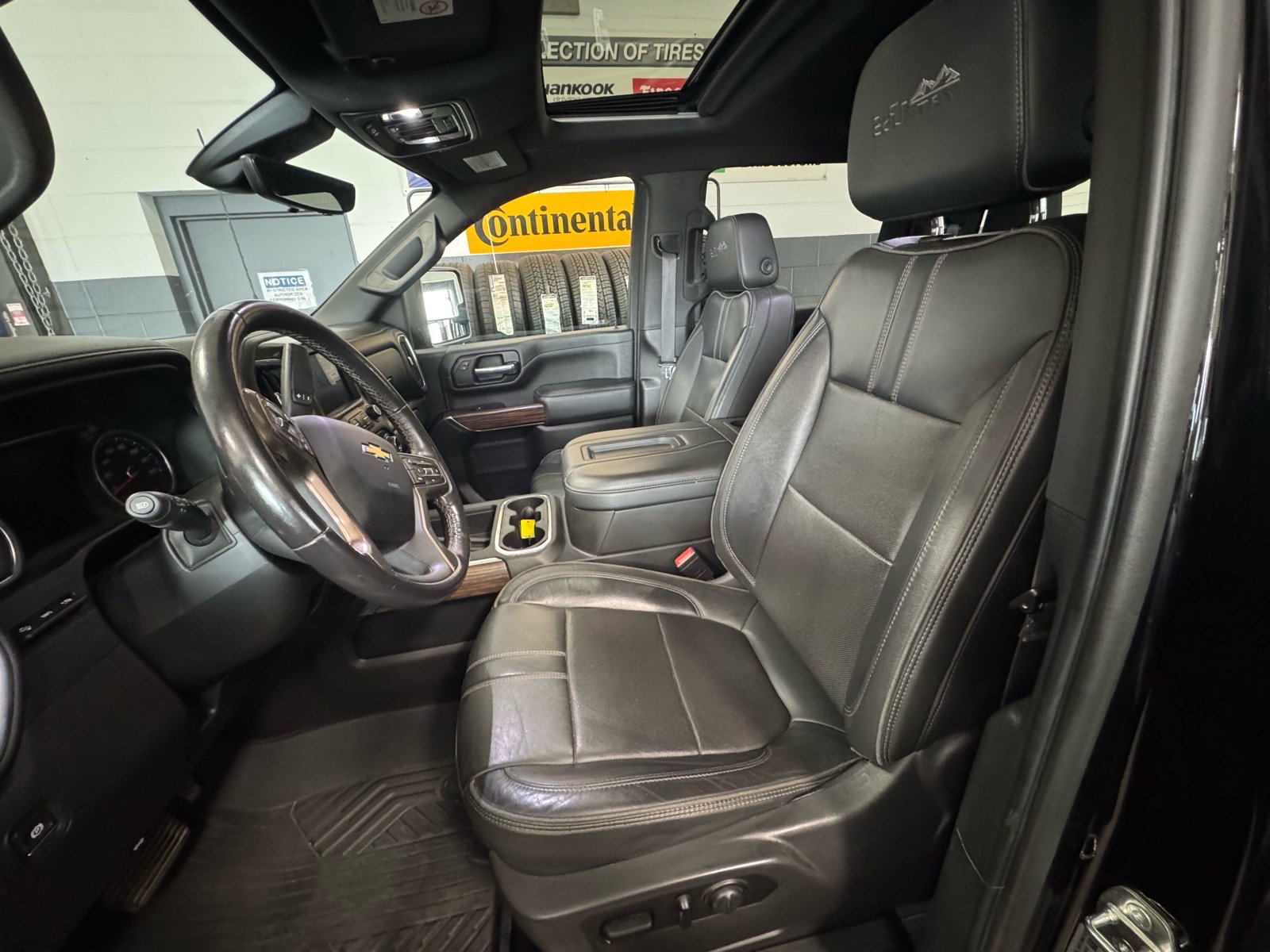 Certified 2021 Chevrolet Silverado 2500 High Country w/ Z71 Off-Road Package AWD/4WD image 20