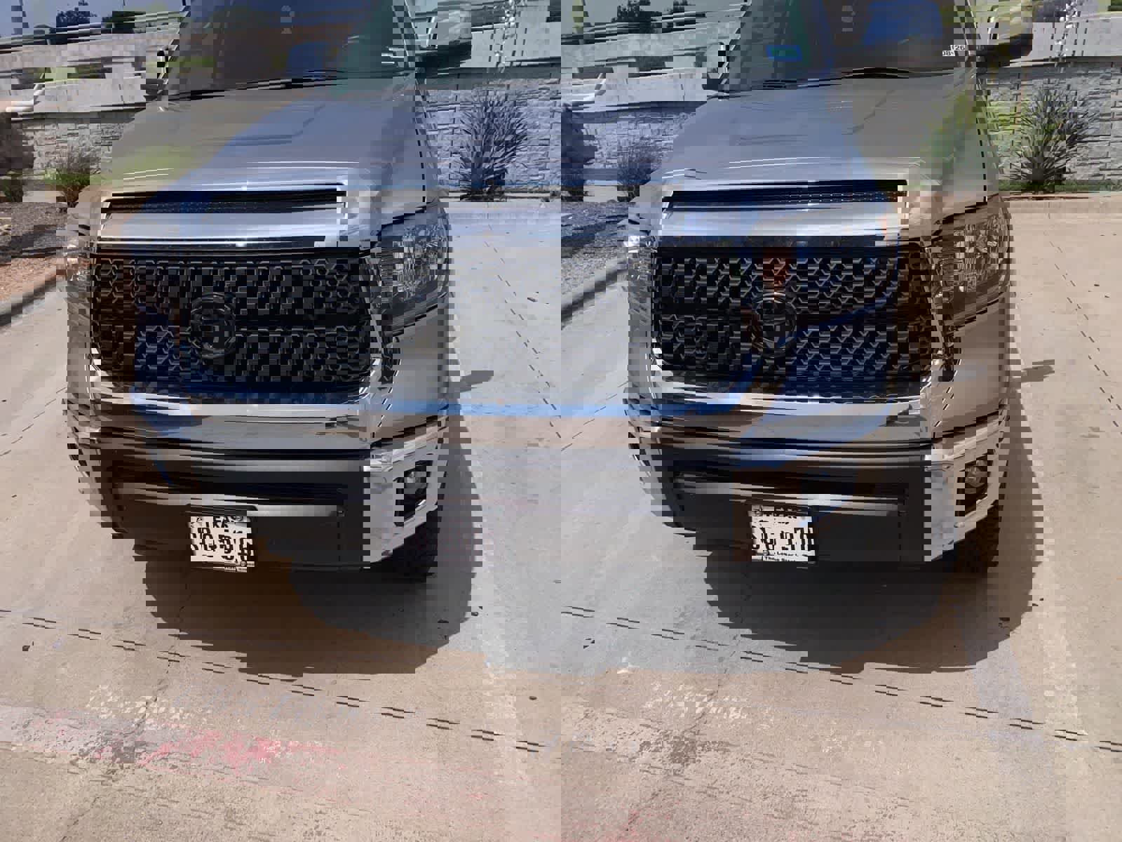 Used 2021 Toyota Tundra SR5 RWD image 2