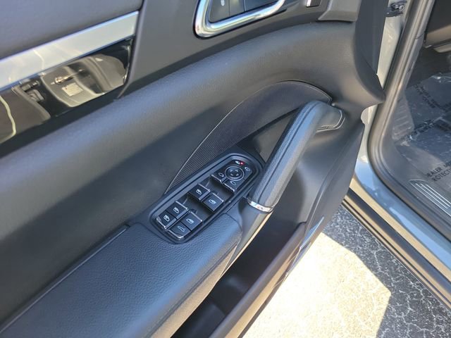 Used 2016 Porsche Cayenne image 10