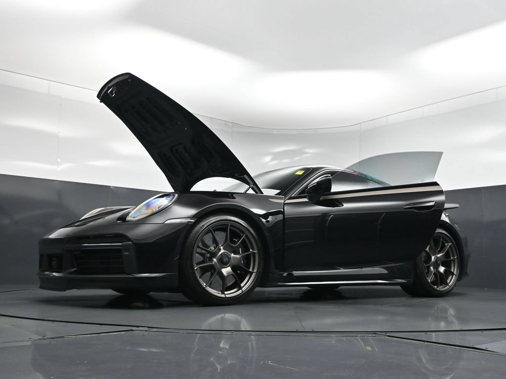 Used 2025 Porsche 911 Turbo AWD/4WD image 35