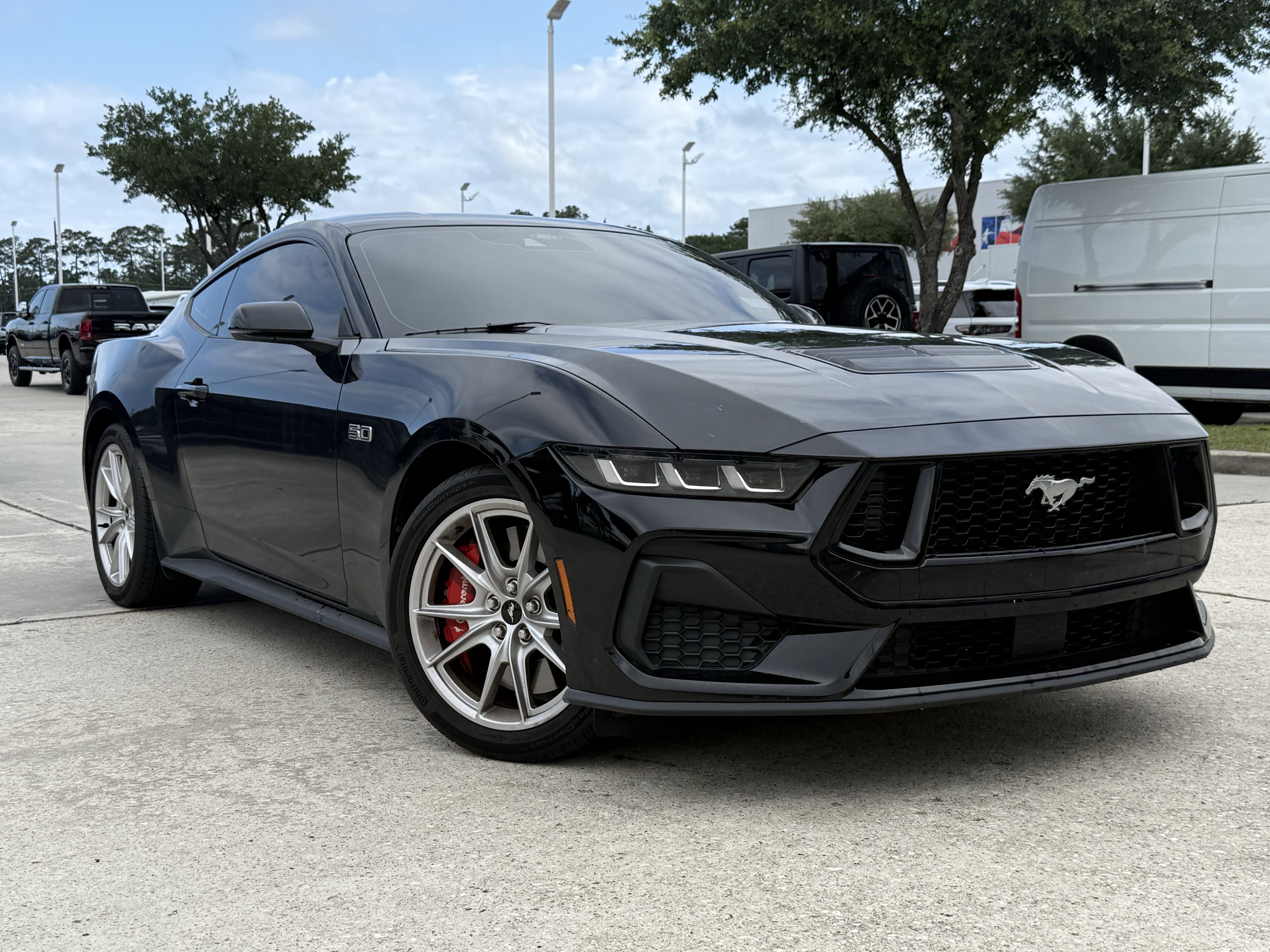Used 2024 Ford Mustang GT Premium RWD image 2