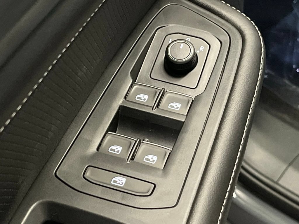 New 2026 Volkswagen Atlas Cross Sport SE AWD/4WD image 18