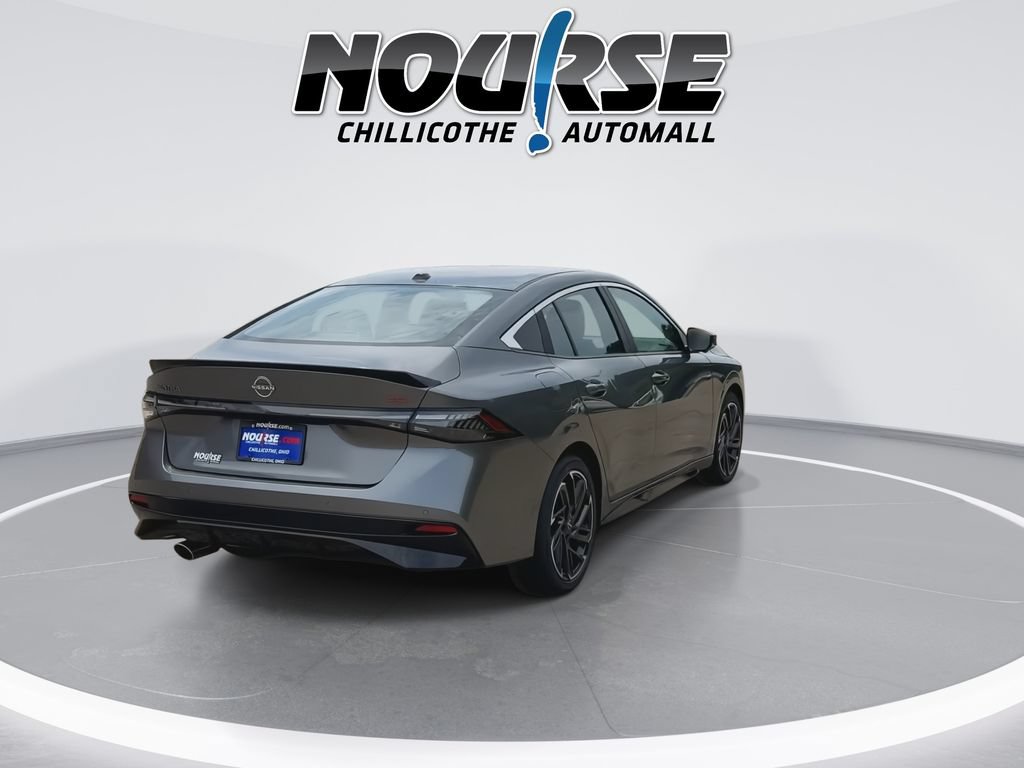 New 2026 Nissan Sentra SR w/ SR Premium Package FWD image 7