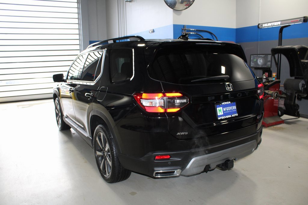 Used 2025 Honda Pilot Touring image 44