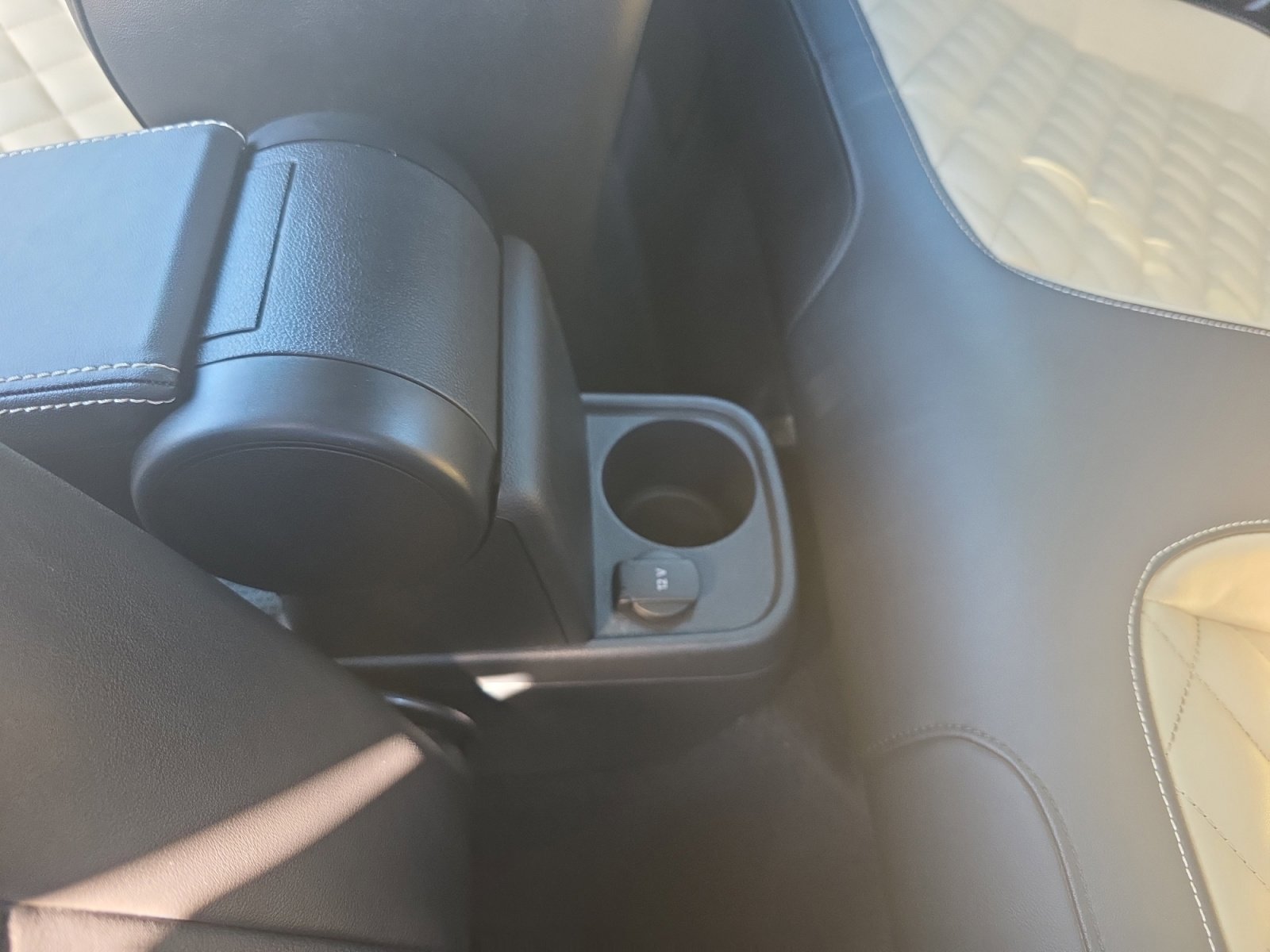 Used 2019 Volkswagen Beetle 2.0T Final Edition SEL image 32