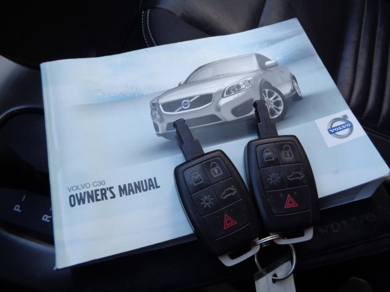 Used 2012 Volvo C30 T5 R-Design image 10