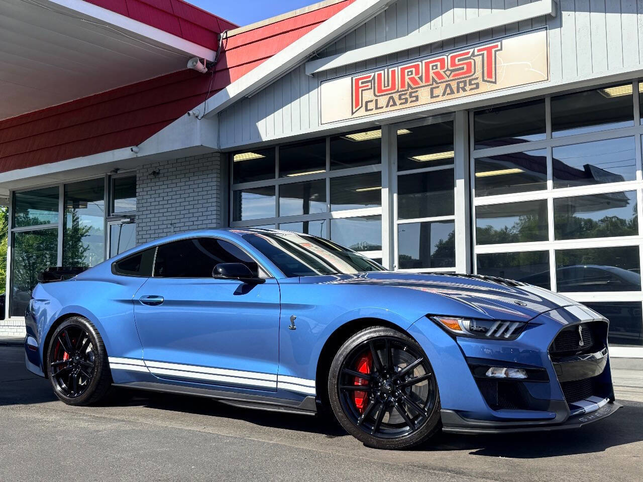 Used 2021 Ford Mustang Shelby GT500 w/ Technology Package image 1