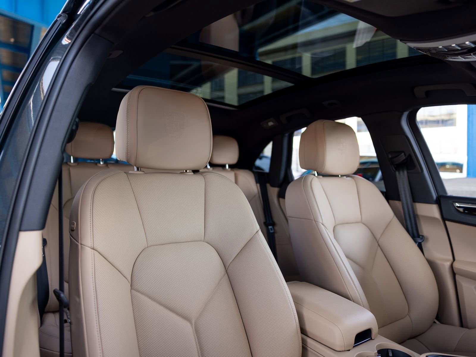 Certified 2025 Porsche Macan S image 45