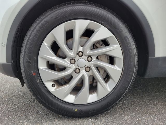 Used 2024 Land Rover Discovery S image 24