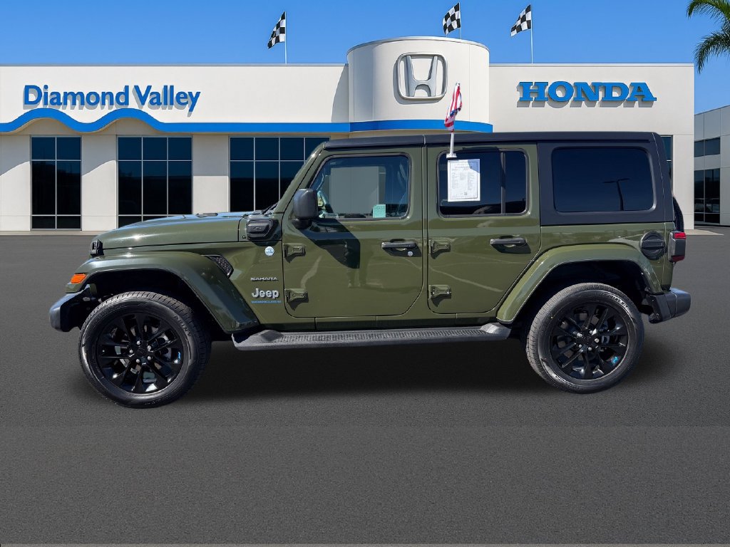 Used 2023 Jeep Wrangler Unlimited Sahara AWD/4WD image 9