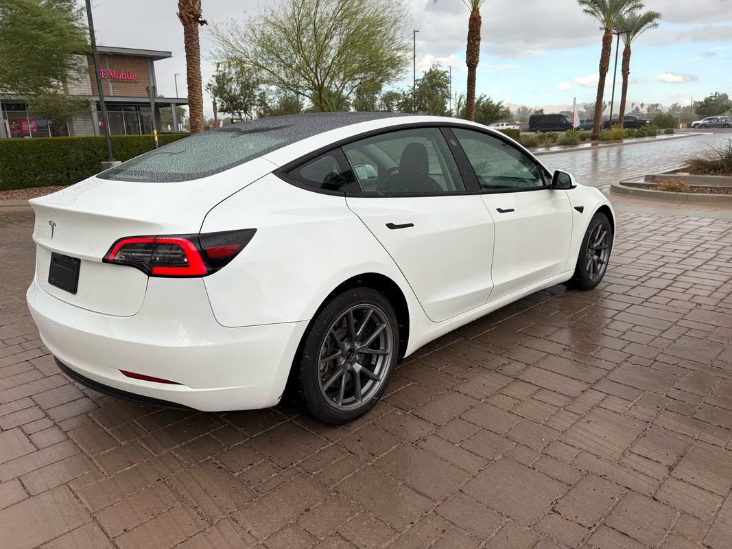 Used 2023 Tesla Model 3 Standard Range RWD image 3