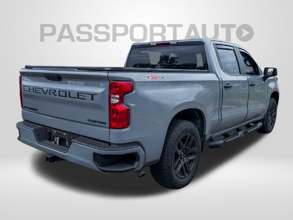Used 2024 Chevrolet Silverado 1500 Custom w/ Turbomax Blackout Package AWD/4WD image 5