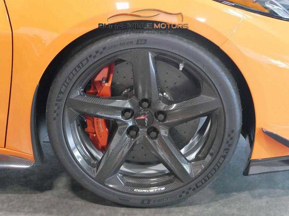 Used 2023 Chevrolet Corvette Z06 w/ Z07 Performance Package image 9