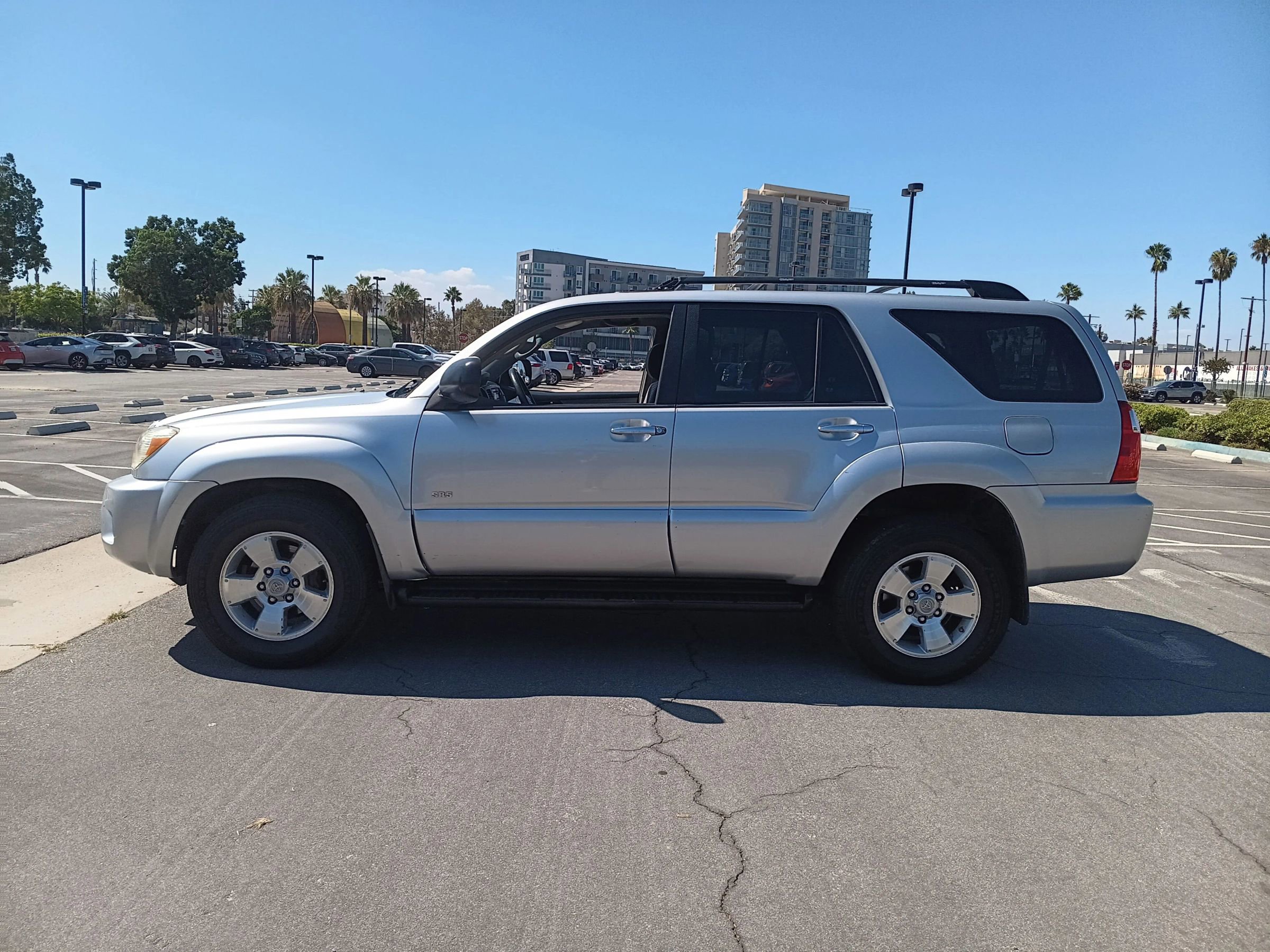 Used 2008 Toyota 4Runner SR5 image 5