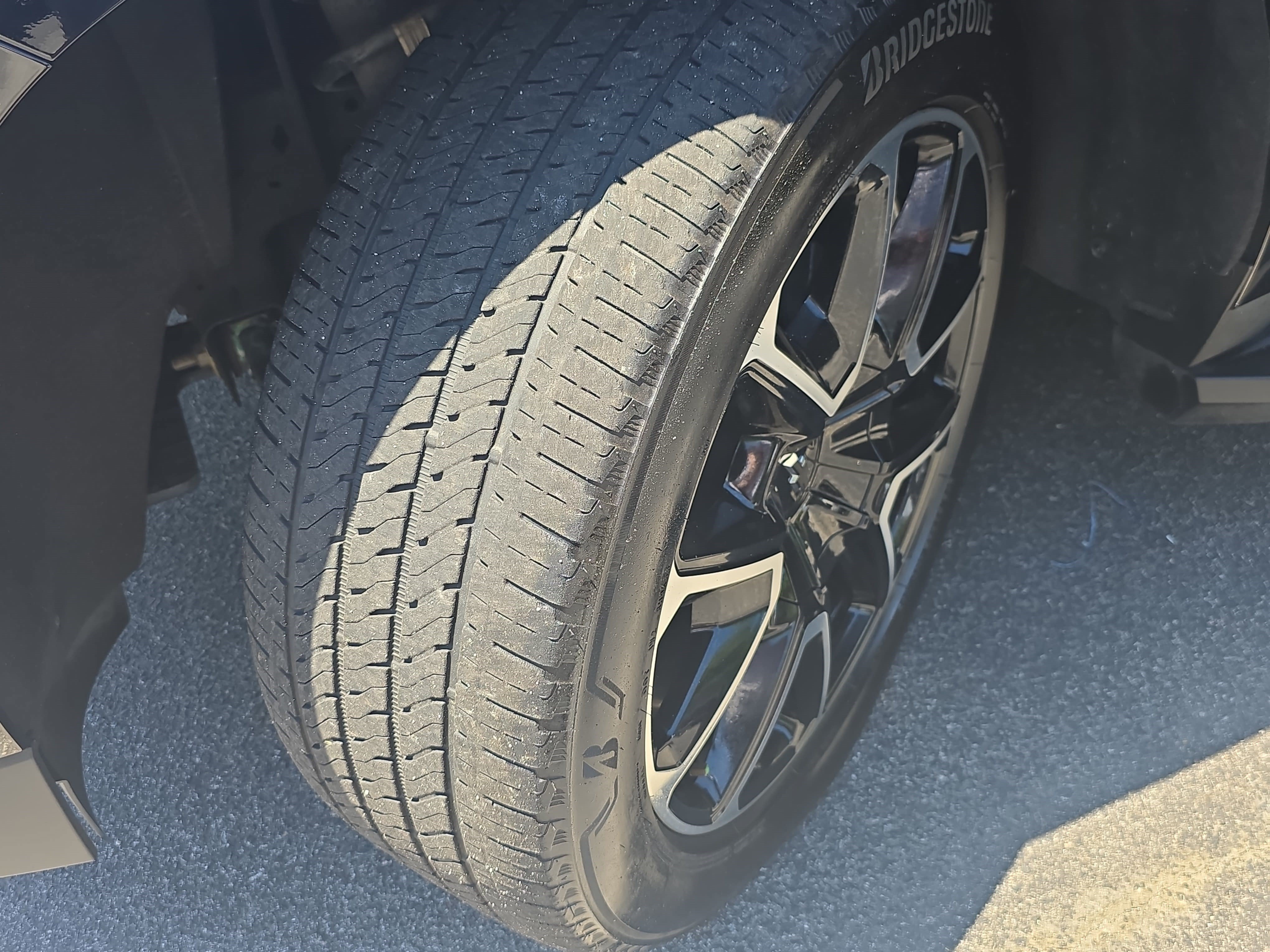 Used 2021 Chevrolet Tahoe RST AWD/4WD image 35