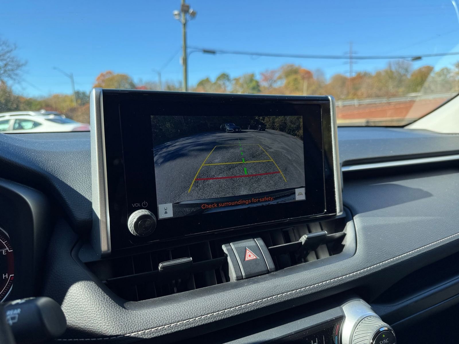 Used 2025 Toyota RAV4 XLE image 17