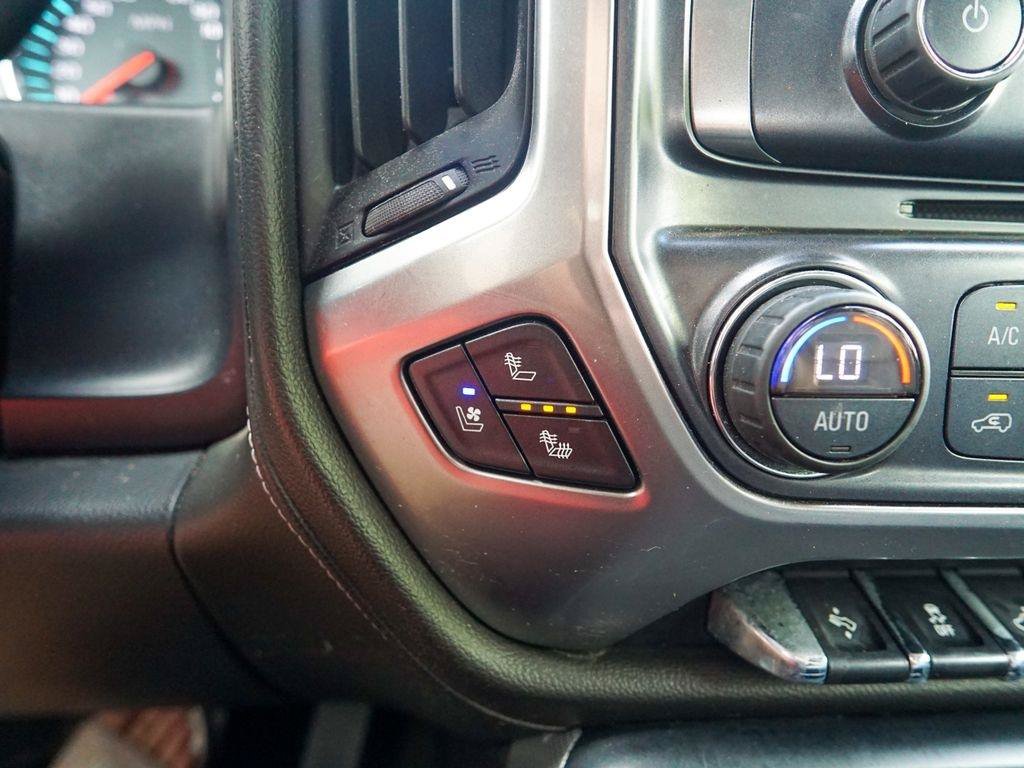 Used 2017 Chevrolet Silverado 2500 LTZ w/ Vortec Plus Package AWD/4WD image 28