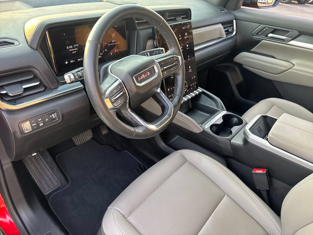 Used 2025 GMC Terrain Elevation w/ Elevation Premium Package AWD/4WD image 16