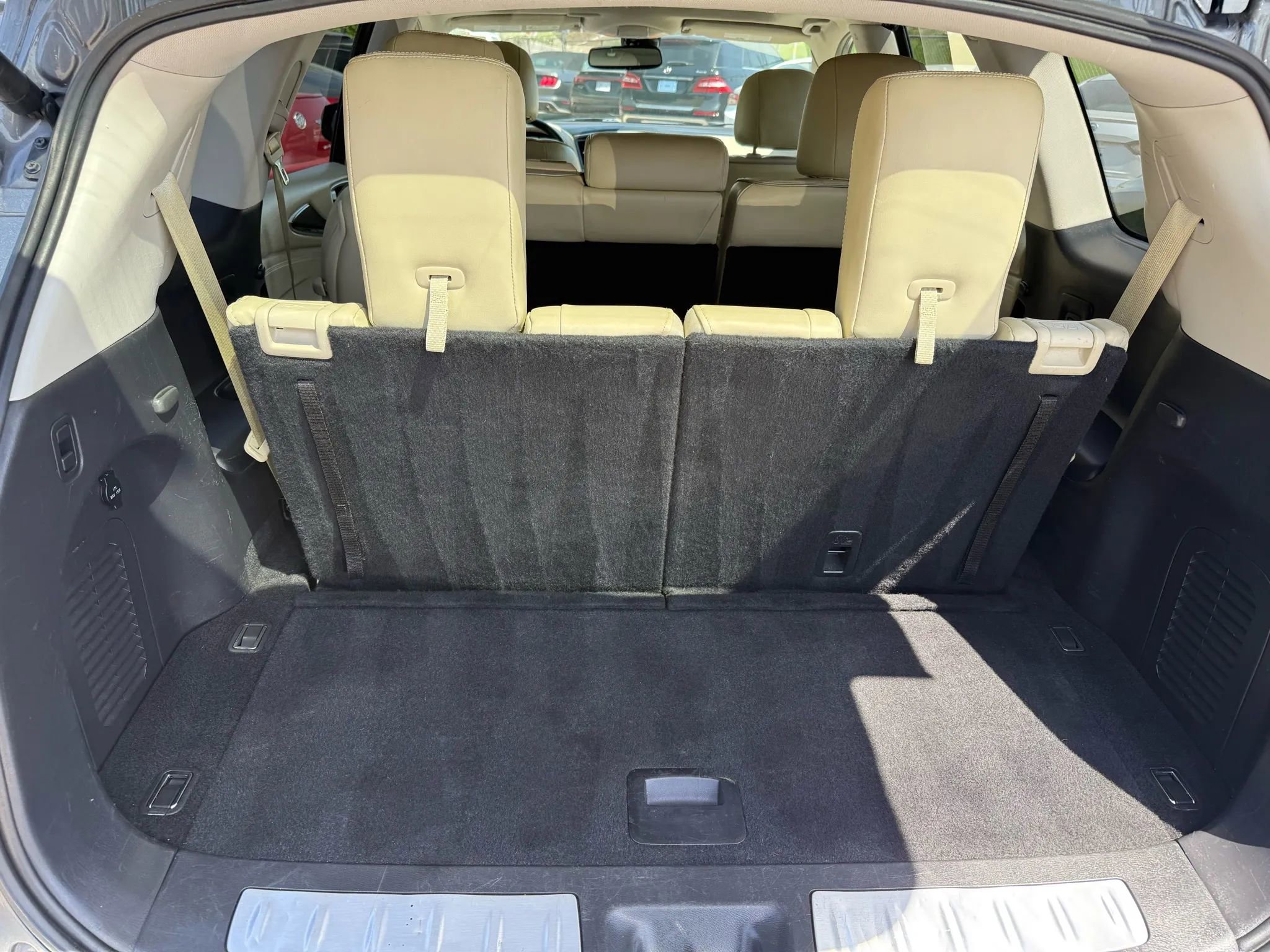 Used 2018 INFINITI QX60 FWD w/ Premium Plus Package image 9