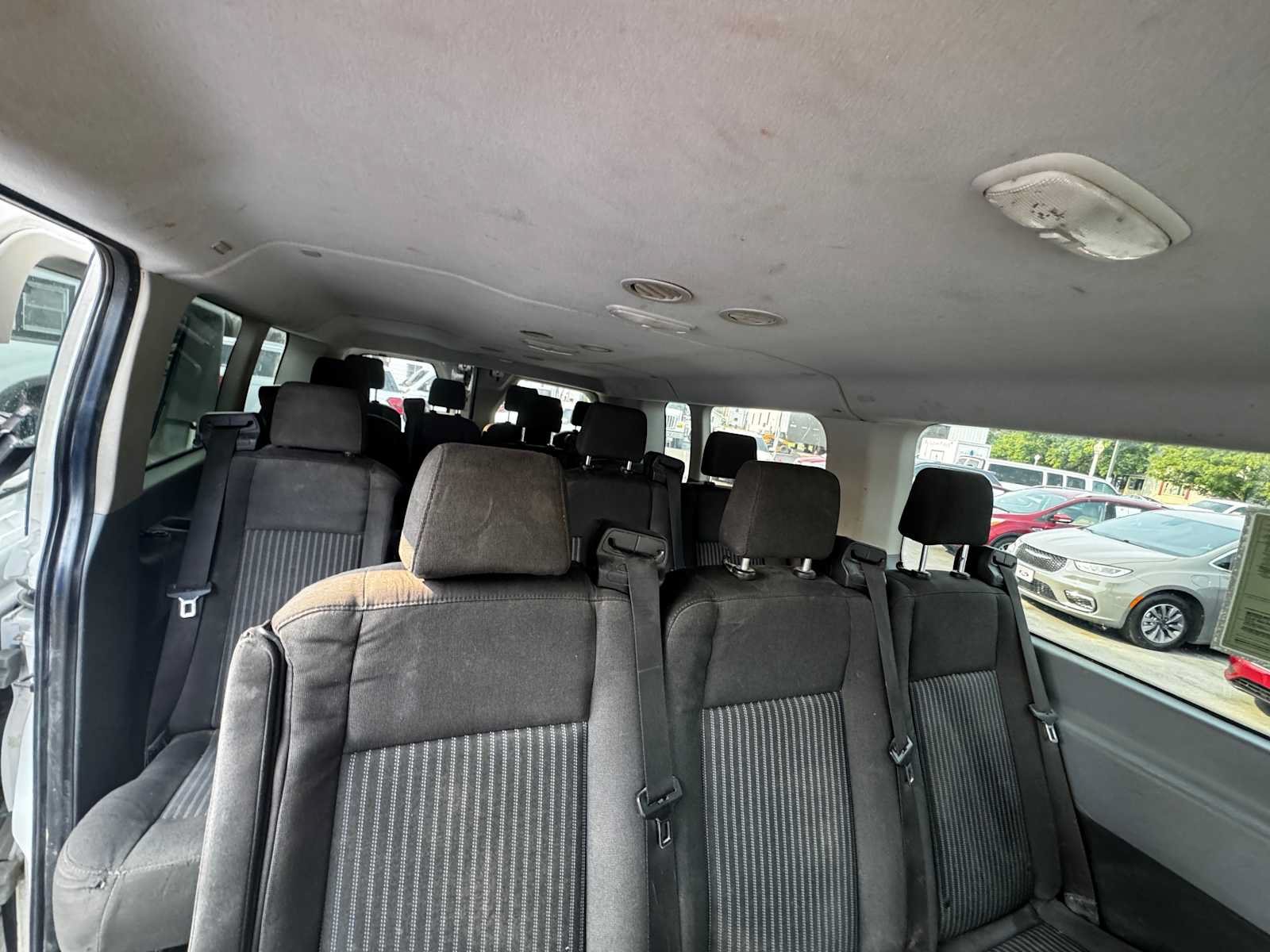 Used 2019 Ford Transit 350 XLT RWD image 4