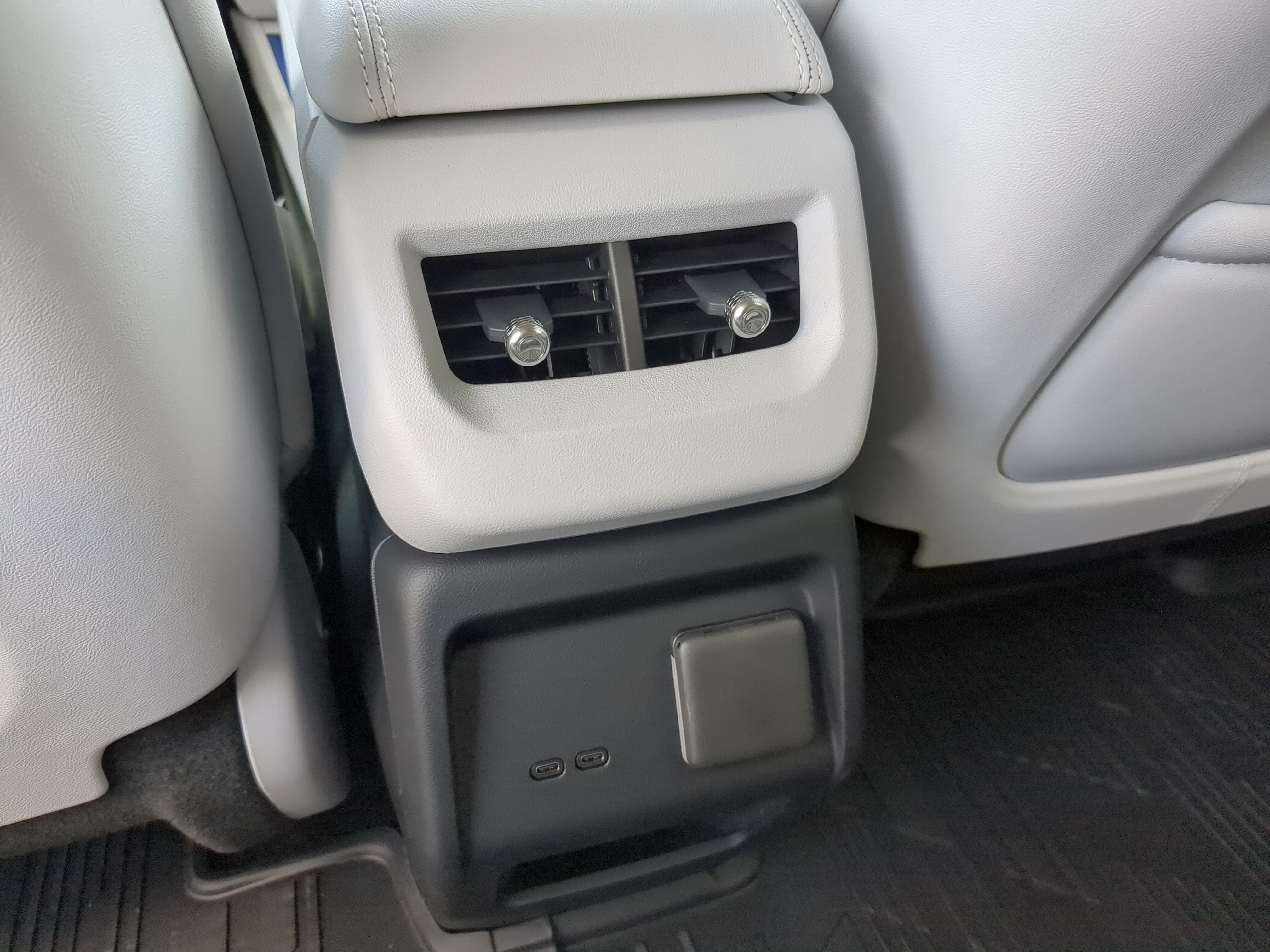 New 2026 Cadillac Optiq Luxury 1 w/ LPO, Floor Liner Package RWD image 16