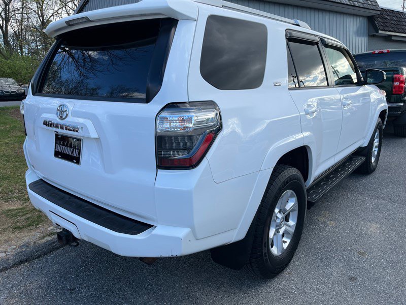 Used 2015 Toyota 4Runner SR5 image 5