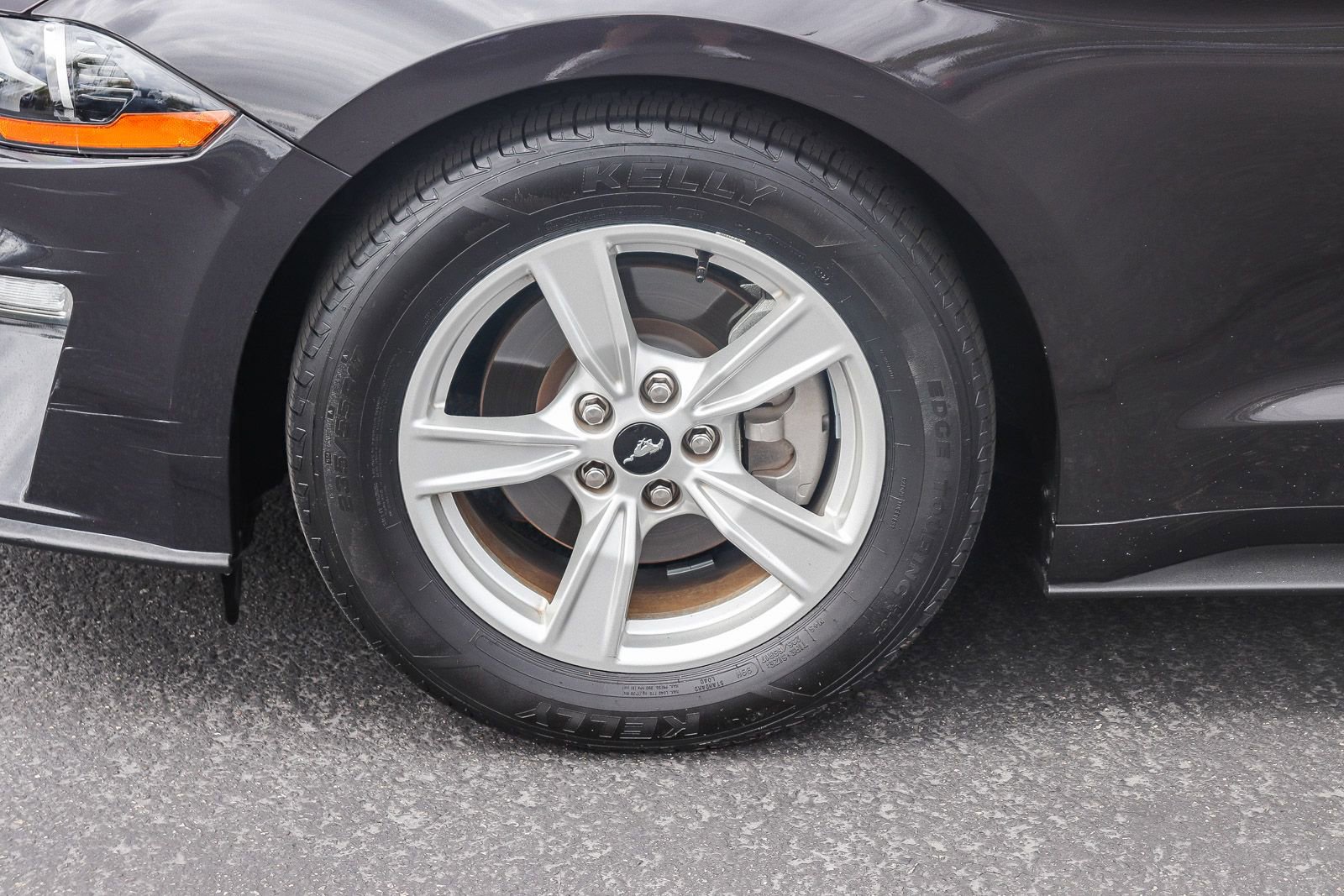 Certified 2023 Ford Mustang Coupe RWD image 9