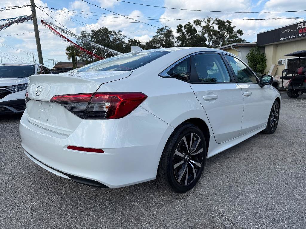 Used 2023 Honda Civic EX image 5