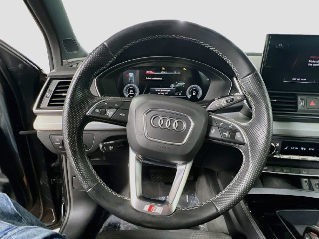 Used 2021 Audi Q5 e Premium Plus AWD/4WD image 11