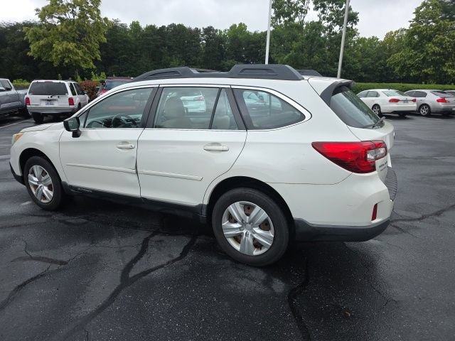 Used 2016 Subaru Outback 2.5i AWD/4WD image 8