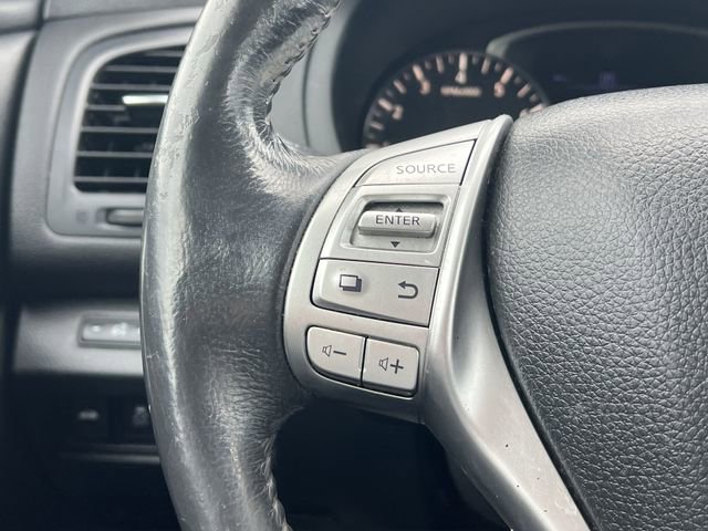 Used 2017 Nissan Altima 2.5 SL w/ Moonroof Package image 13