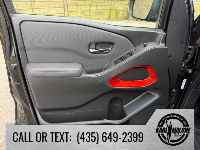 Used 2022 Nissan Frontier PRO-4X w/ Off-Road Protection Package AWD/4WD image 13