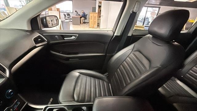 Used 2019 Ford Edge SEL w/ Equipment Group 201A image 15