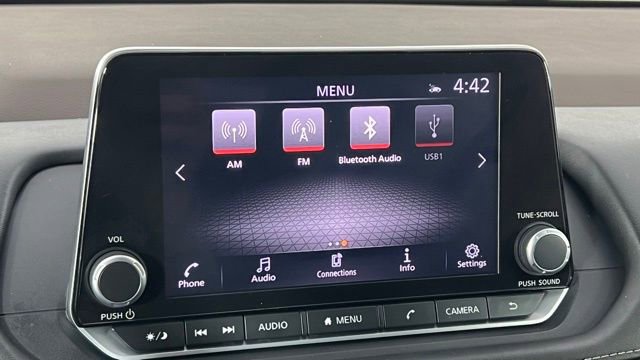 Used 2023 Nissan Rogue SV image 33