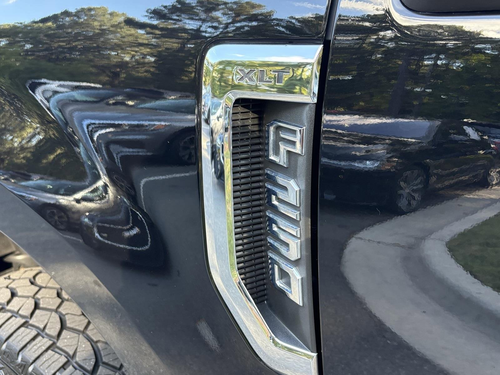 Used 2019 Ford F250 XLT image 17