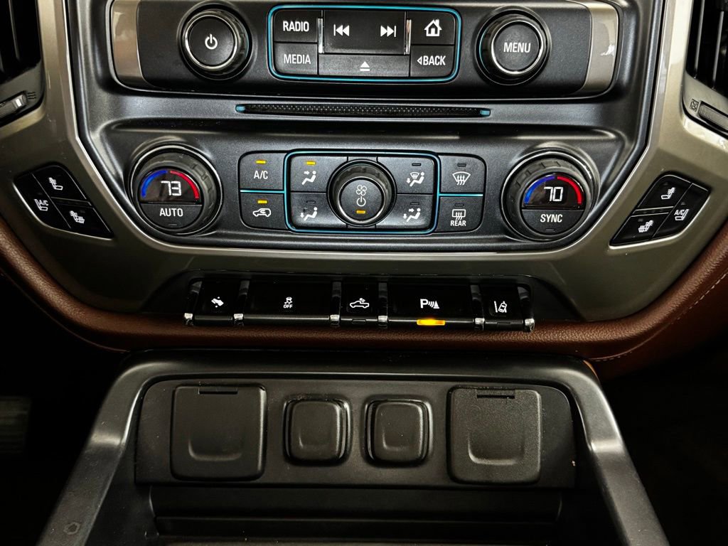 Used 2014 Chevrolet Silverado 1500 High Country w/ High Country Premium Package image 22