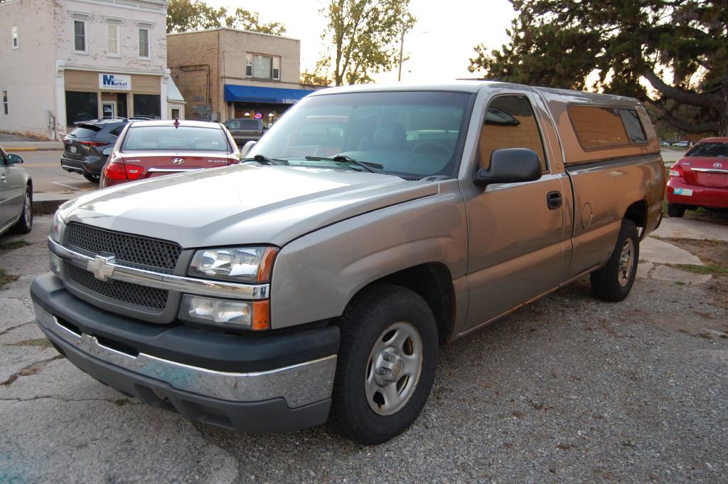 Used 2003 Chevrolet Silverado 1500 W/T image 1