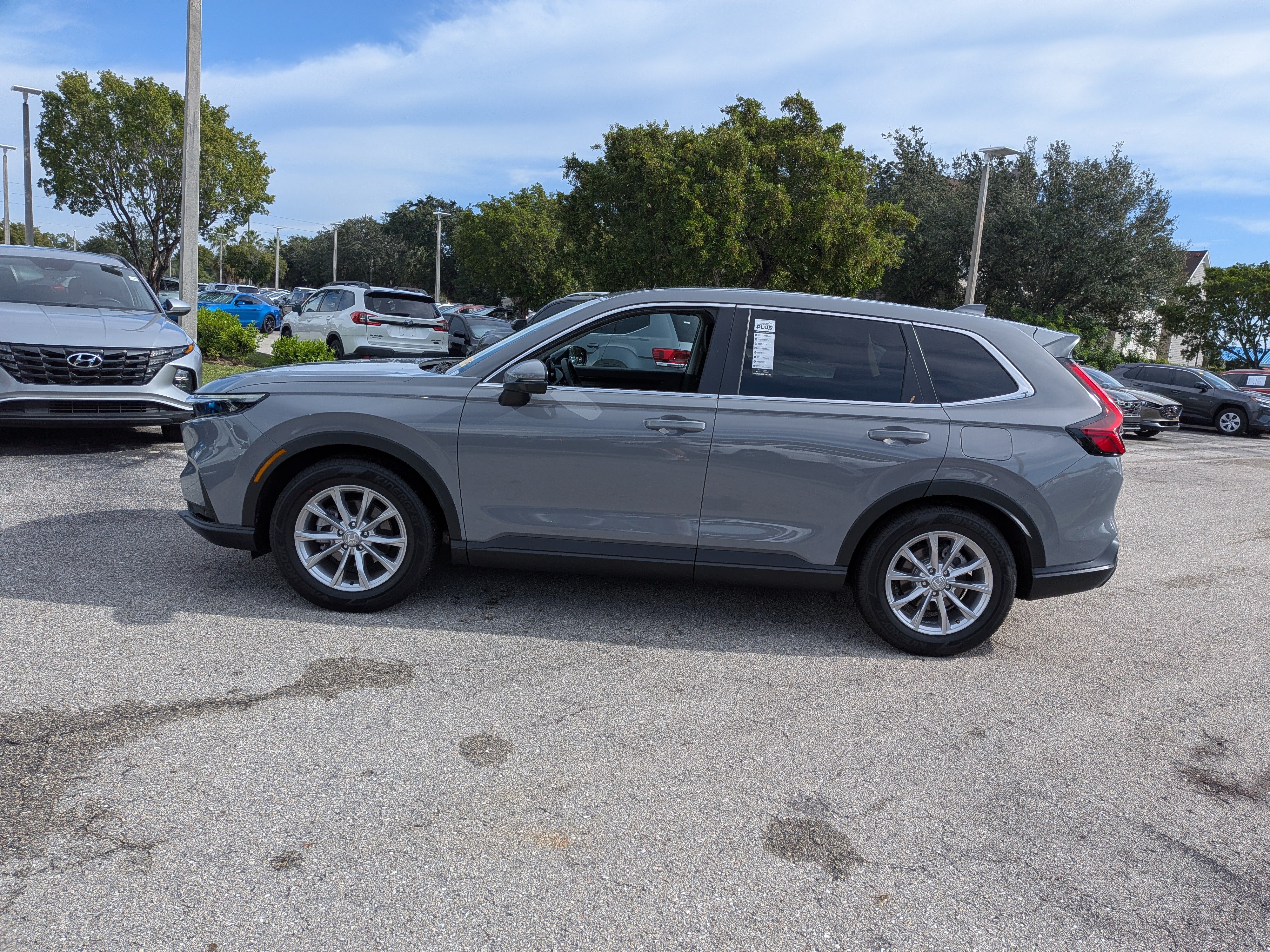 Used 2025 Honda CR-V EX-L image 7