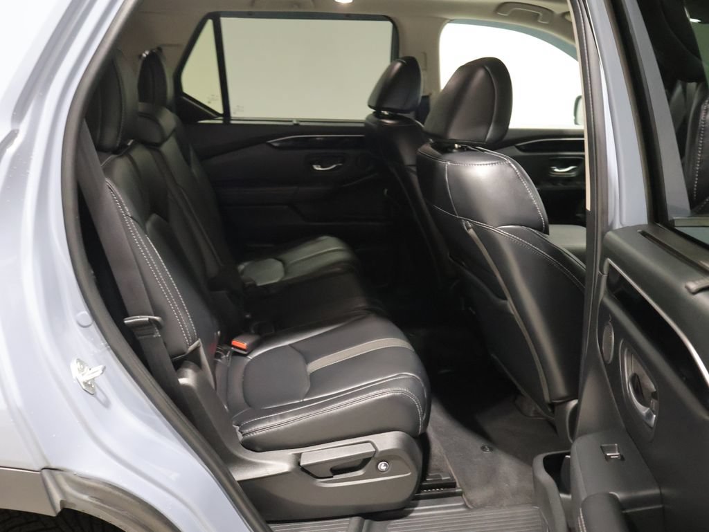 Used 2023 Honda Pilot Touring image 18