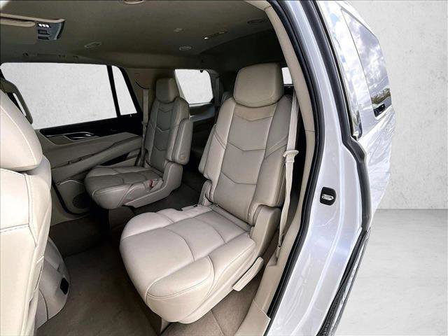 Used 2020 Cadillac Escalade Premium Luxury image 28