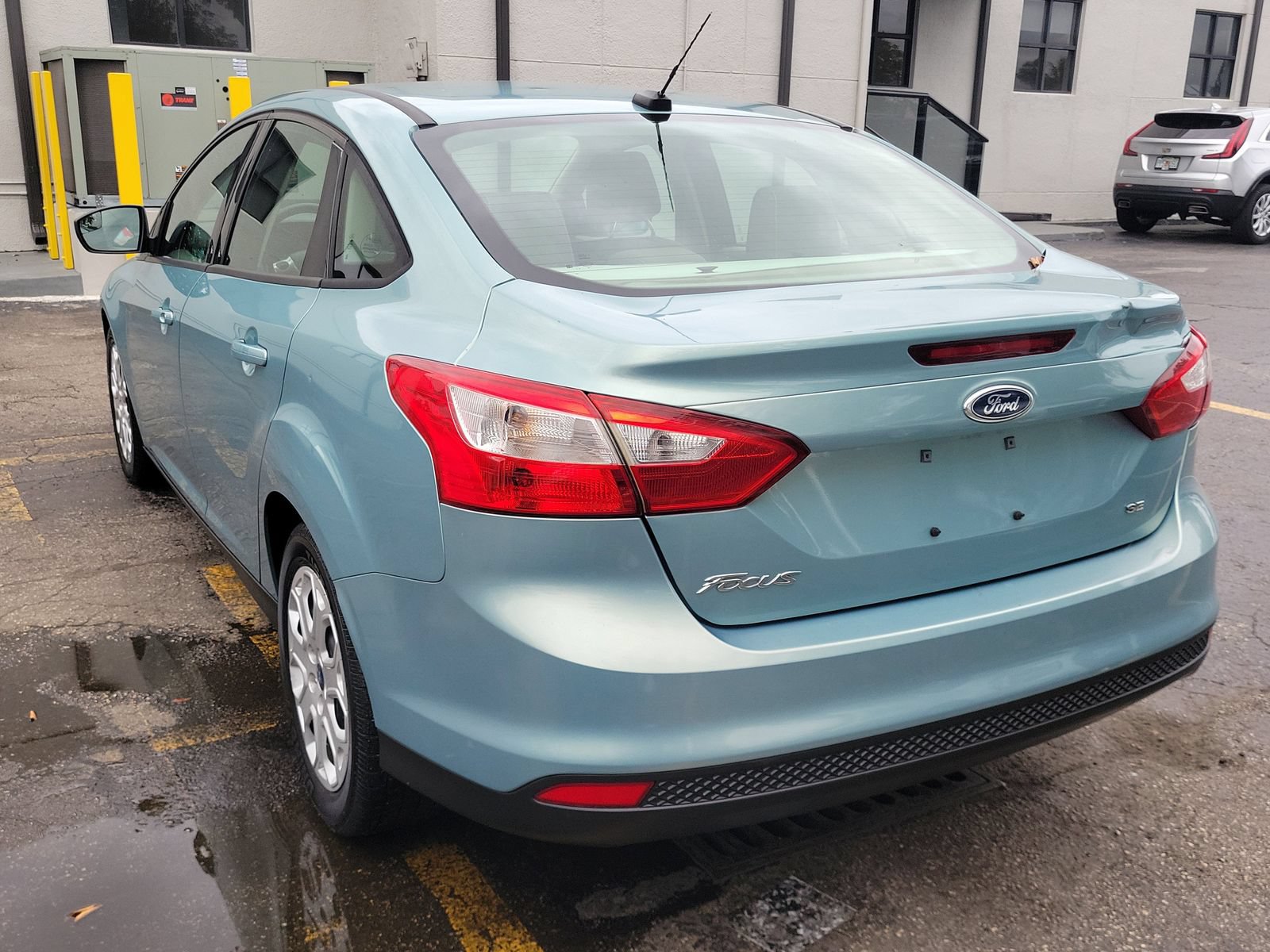 Used 2012 Ford Focus SE FWD image 6