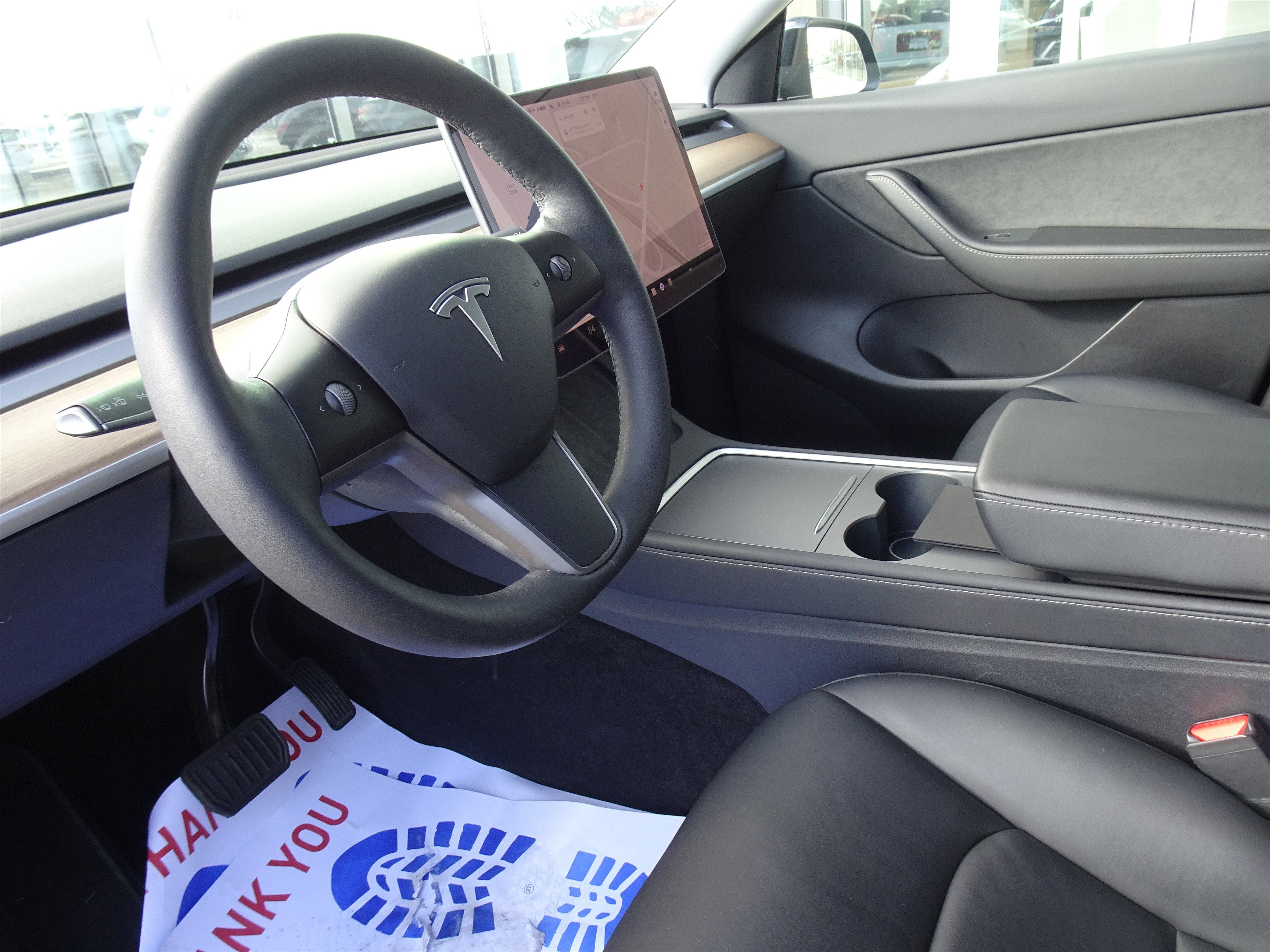 Used 2021 Tesla Model Y Long Range image 12