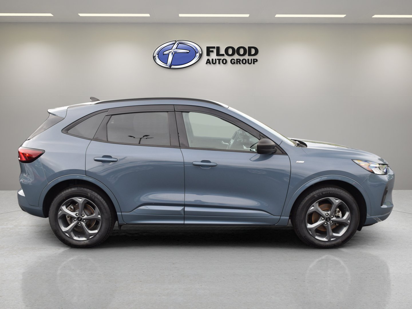 Used 2023 Ford Escape ST-Line AWD/4WD image 3