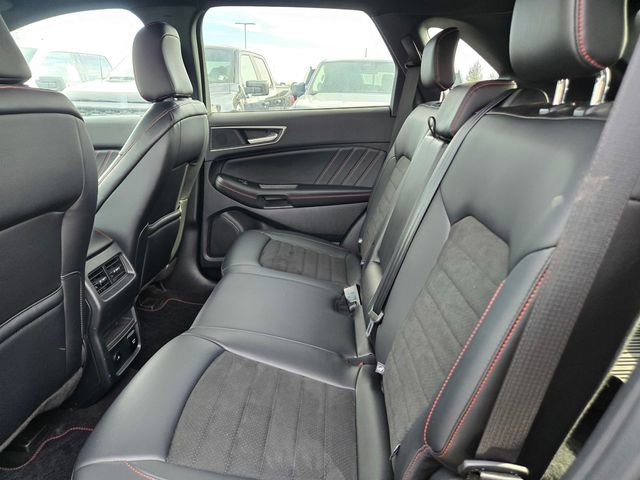 Used 2024 Ford Edge ST-Line w/ Class II Trailer Tow Package image 28