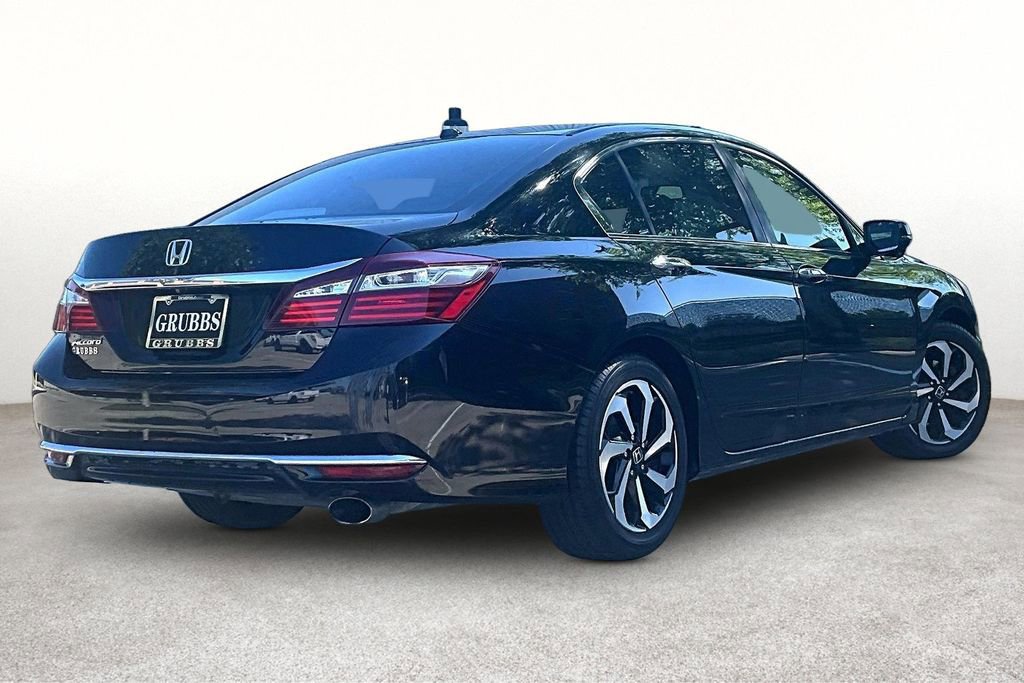 Used 2017 Honda Accord EX-L image 2