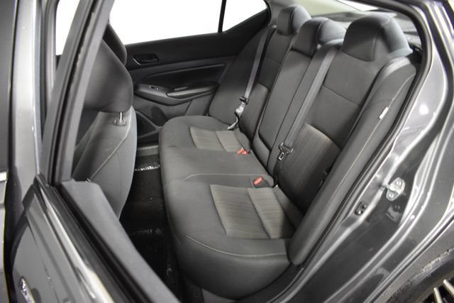 Used 2025 Nissan Altima 2.5 SV FWD image 28