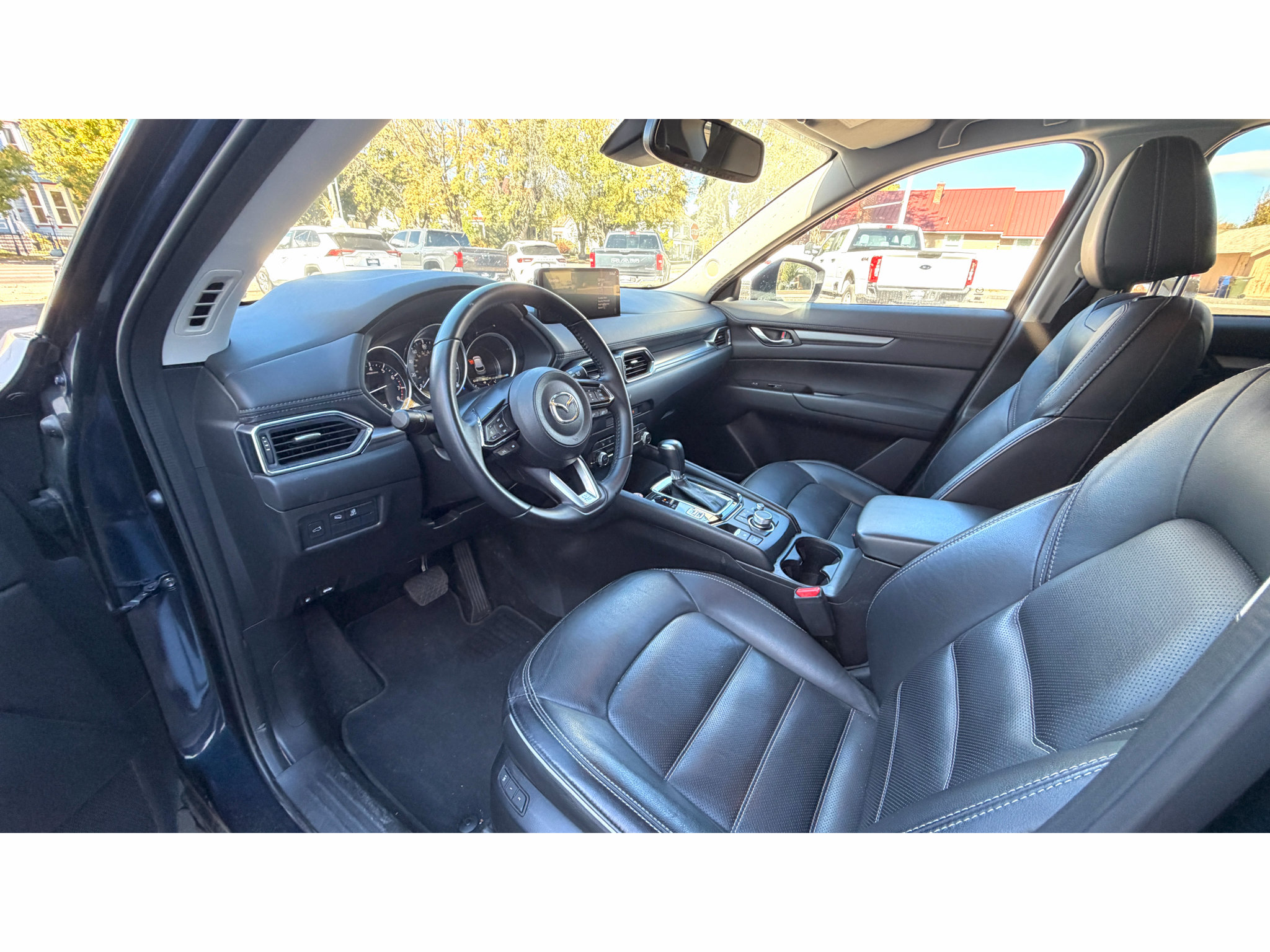 Used 2025 MAZDA CX-5 AWD 2.5 S w/ Preferred Package image 17