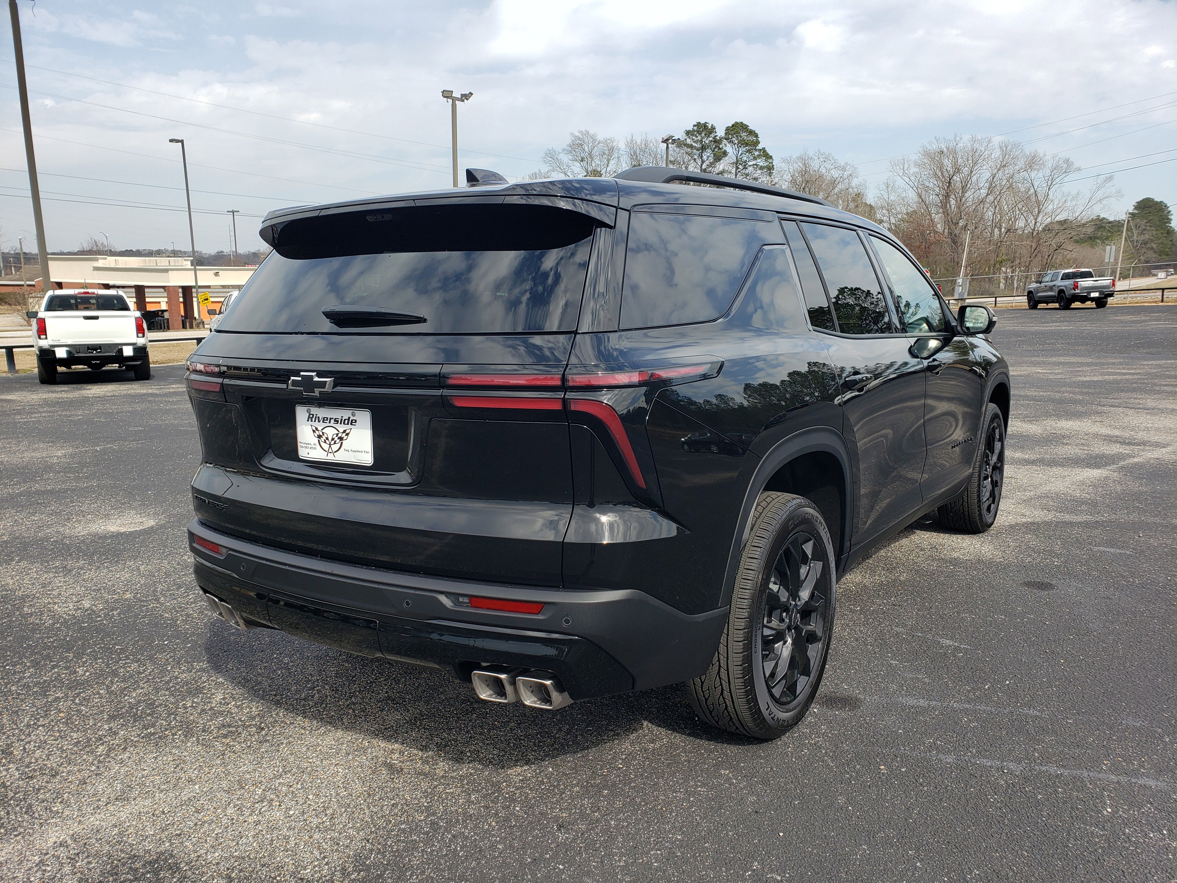 New 2026 Chevrolet Traverse LT w/ Midnight/Sport Edition image 3