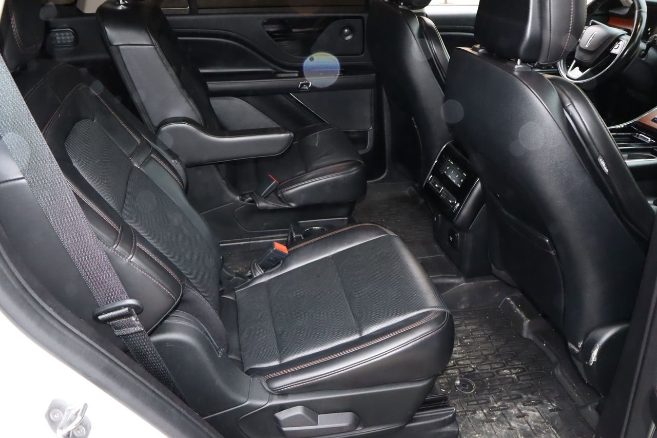 Used 2020 Lincoln Aviator Reserve w/ Elements Package Plus AWD/4WD image 19