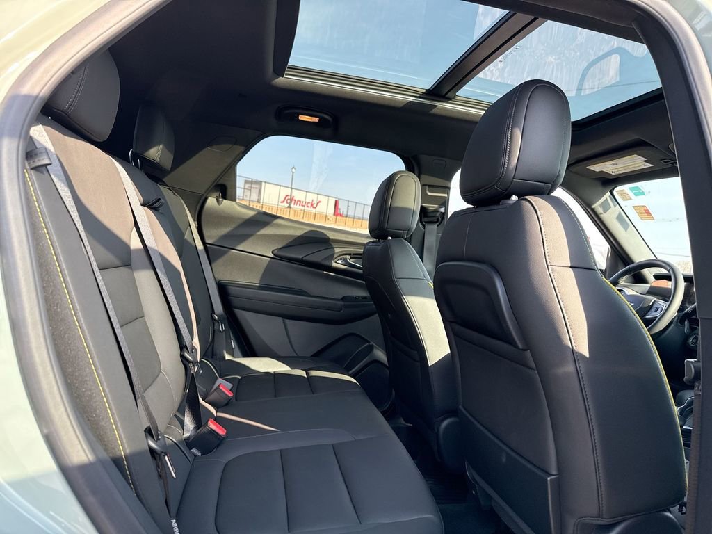 Used 2024 Chevrolet TrailBlazer ACTIV w/ Convenience Package image 28